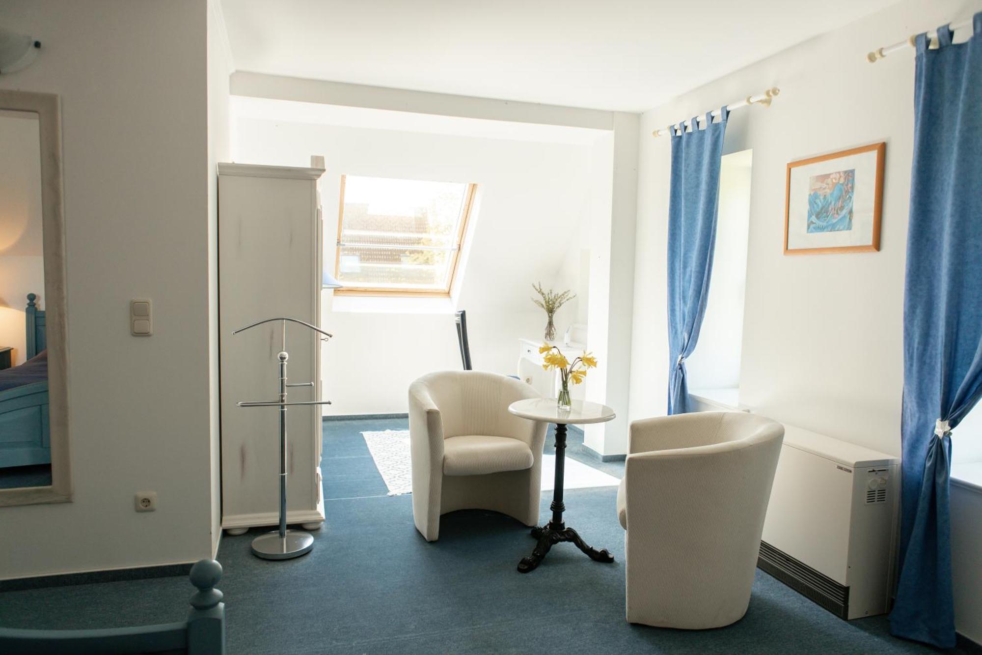 Boutique Hotel Gut Tribbevitz Neuenkirchen auf Rugen Luaran gambar